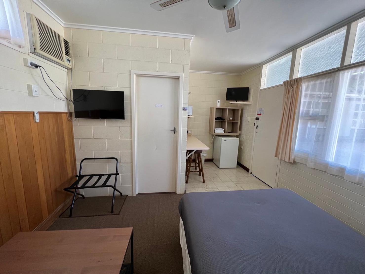 Glossop Motel Winkie Buitenkant foto